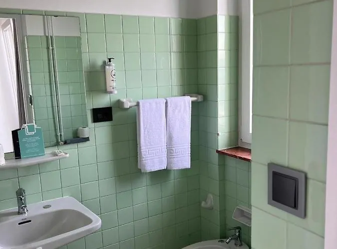 Alda Santa Trega * א גוארדה